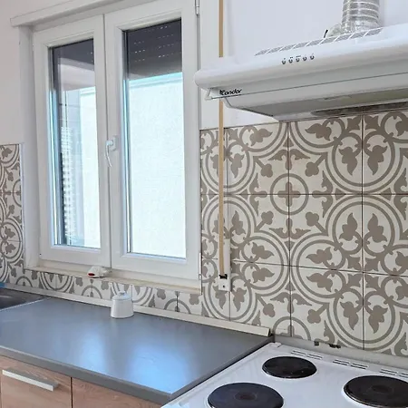 Vala Mar By Four C Hamallaj