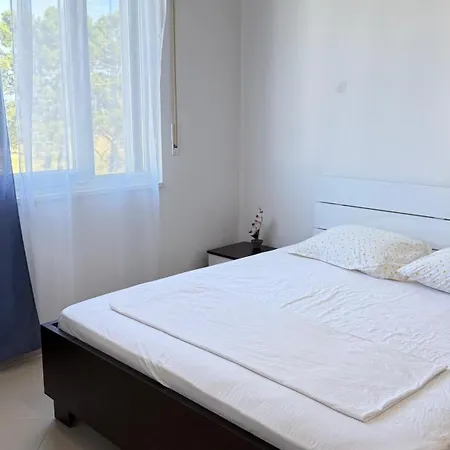 Vala Mar By Four C Hamallaj