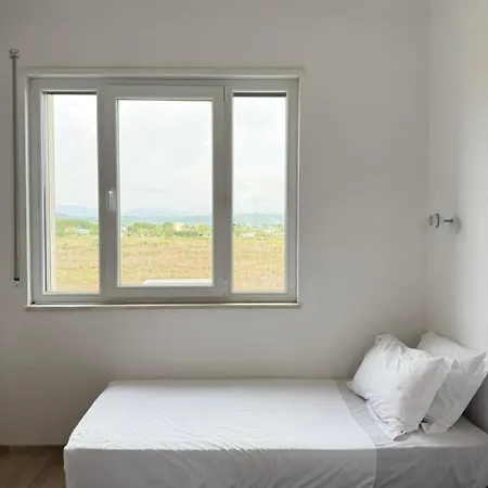 Apartment Vala Mar By Four C Hamallaj
