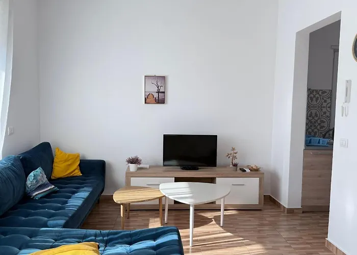 Vala Mar By Four C Hamallaj