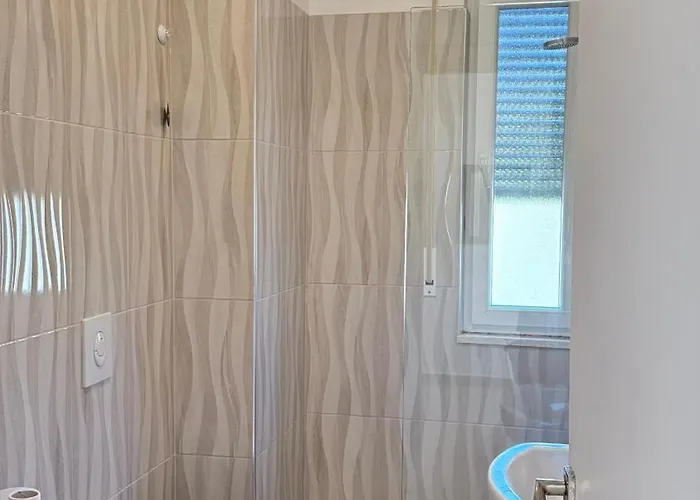 Vala Mar By Four C Hamallaj