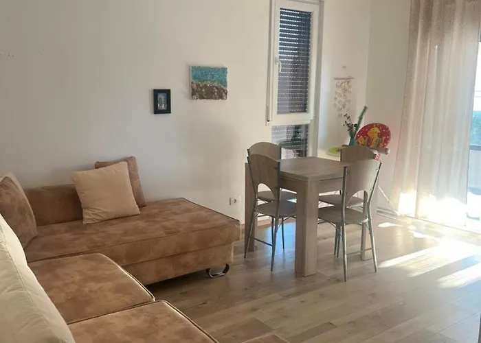 Vala Mar By Four C *