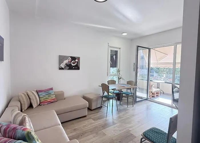 Apartment Vala Mar By Four C