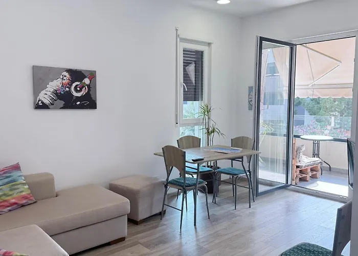 Vala Mar By Four C *